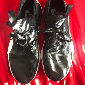 Nike huaraches shoes